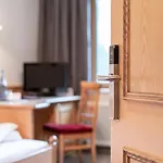 فندق Burghotel Alpengluehn