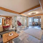 فندق Burghotel Alpengluehn 3*