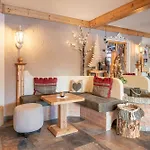 فندق Burghotel Alpengluehn 3*