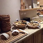 Burghotel Alpengluehn מלון 3*