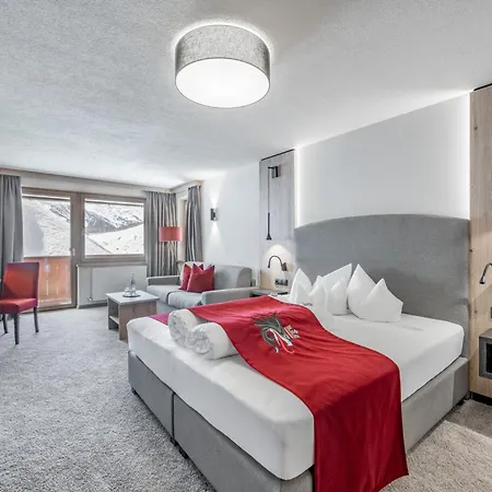 Burghotel Alpengluehn 3* Обергургль