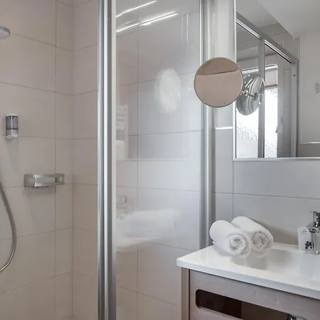 Отель Burghotel Alpengluehn Обергургль