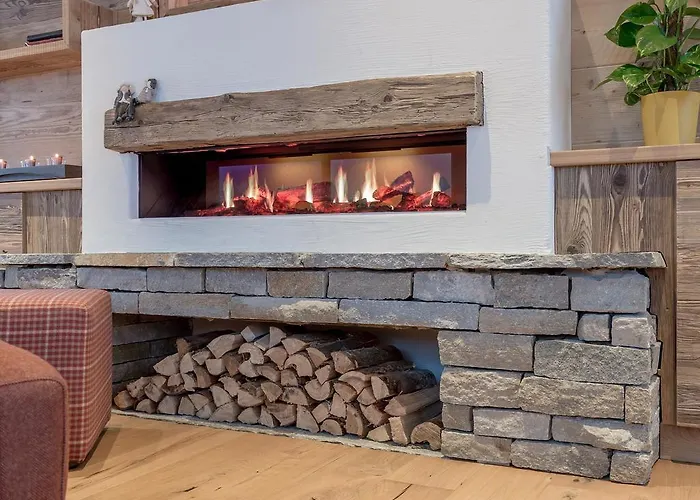 Burghotel Alpengluehn 3* 오베르구르글