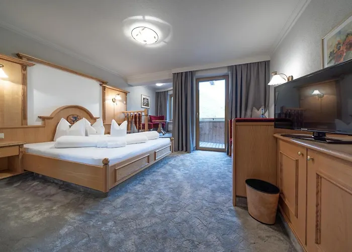 Otel Burghotel Alpengluehn