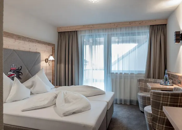 Burghotel Alpengluehn 호텔 3*