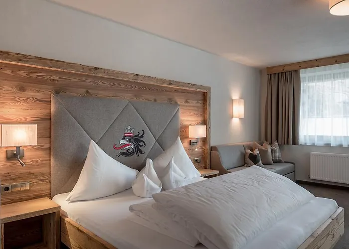 Burghotel Alpengluehn 호텔 3*