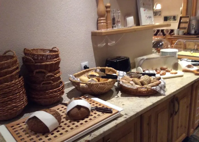 Burghotel Alpengluehn 호텔 3*