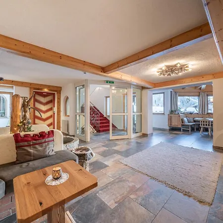 Hotel Burghotel Alpenglühn 3*